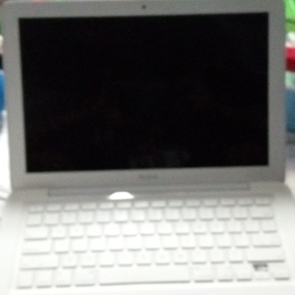 MacBook - Picture 2 of 3